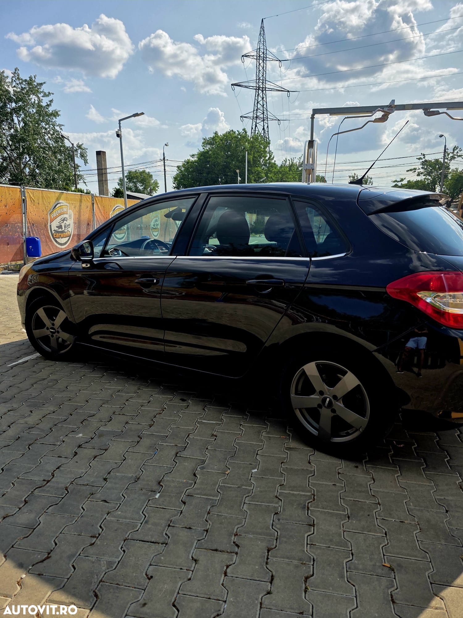Citroën C4 1.6 e-HDi FAP Exclusive - 10
