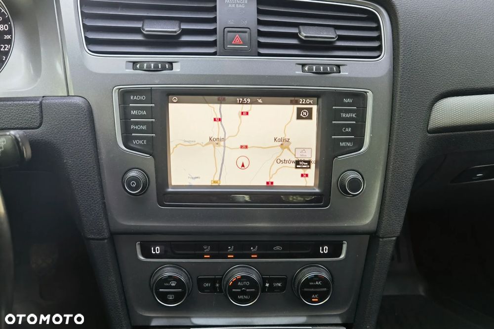 Volkswagen Golf 1.6 TDI BlueMotion Technology Lounge - 31