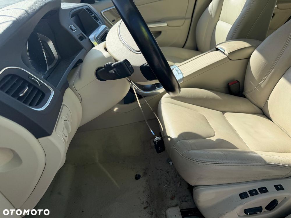 Volvo S60 - 17
