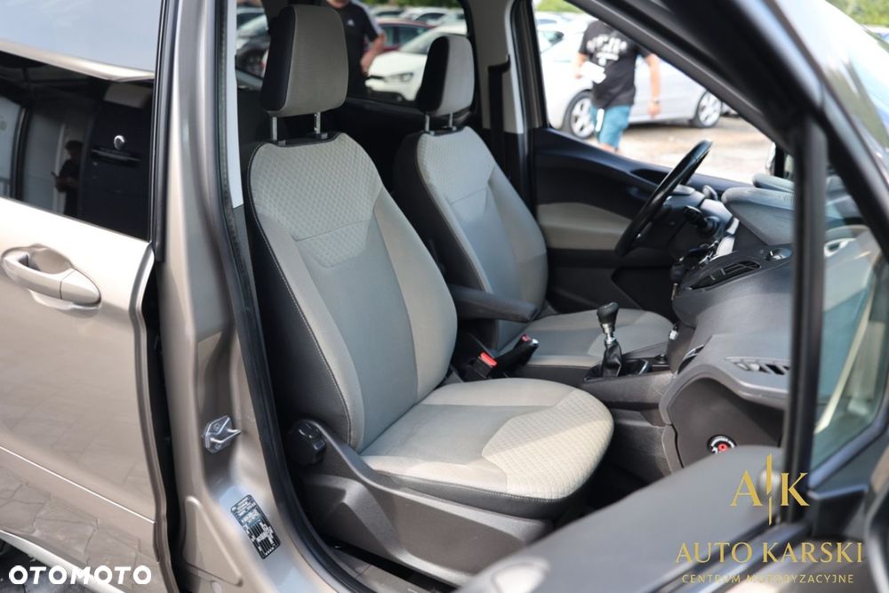 Ford Tourneo Courier - 27