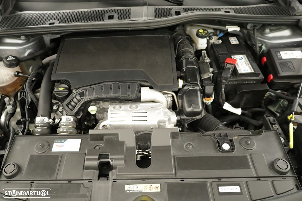 Citroën C4 1.2 PureTech Plus EAT8 - 24