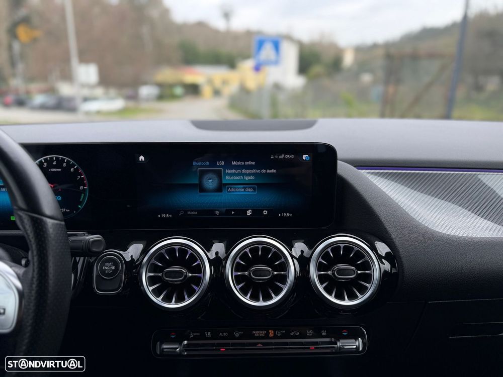 Mercedes-Benz GLA 250 e AMG Line - 29