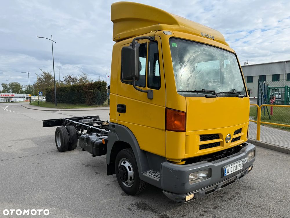 Nissan Atleon - 3