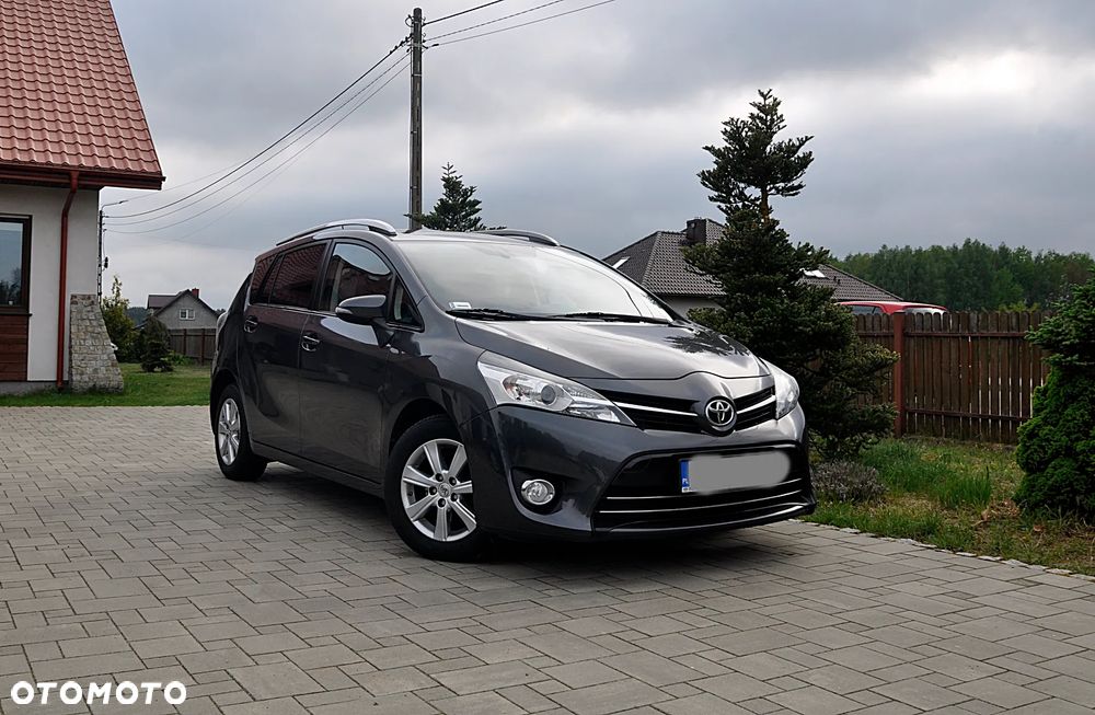 Toyota Verso 2.0 D-4D Prestige 7os - 2