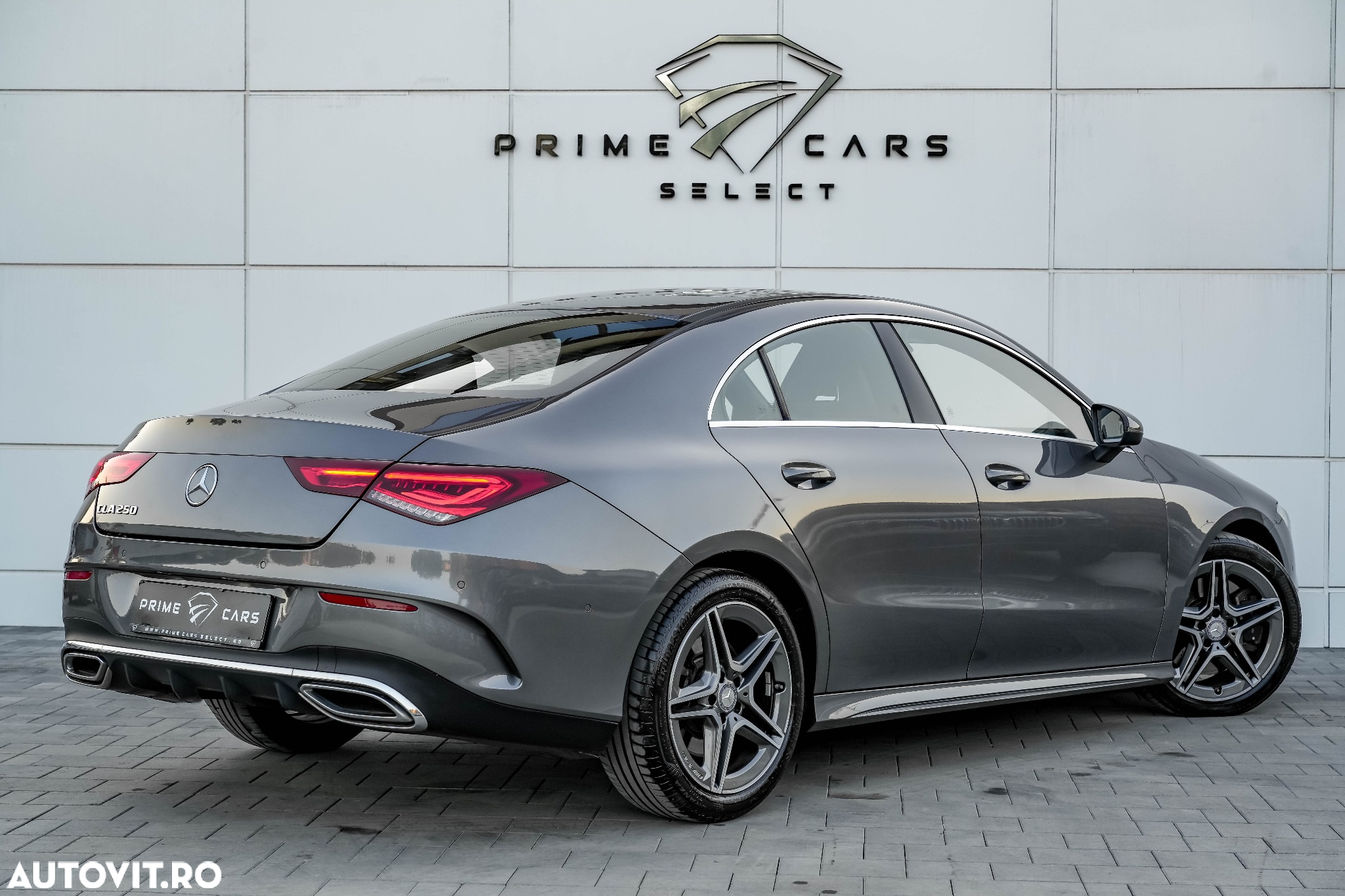 Mercedes-Benz CLA 250 7G-DCT AMG Line - 3