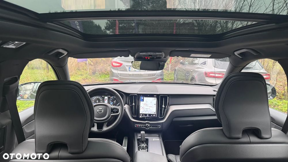 Volvo XC 60 T6 Plug-In Hybrid AWD R-Design - 35