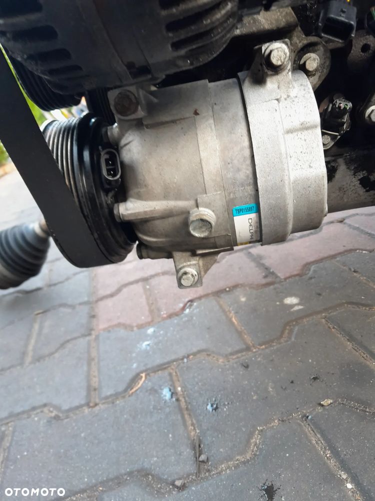 Sprężarka klimatyzacji Renault Master II 2.5 DCI