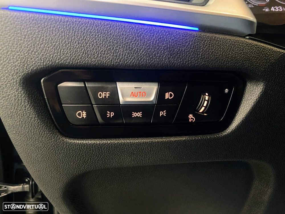 BMW 318 d Line Sport Auto - 16