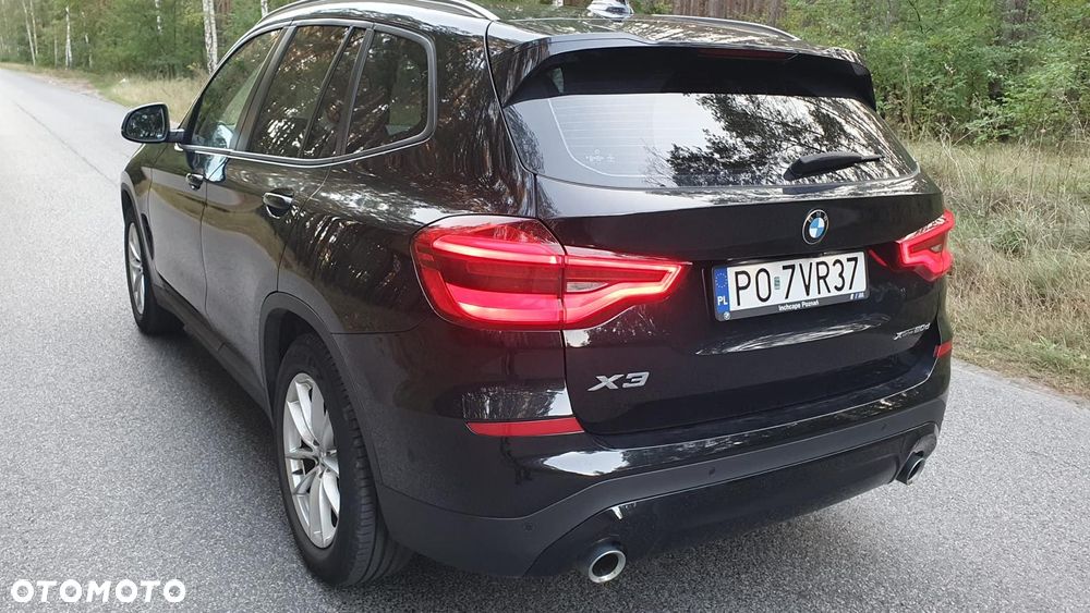 BMW X3 xDrive20d Advantage - 21
