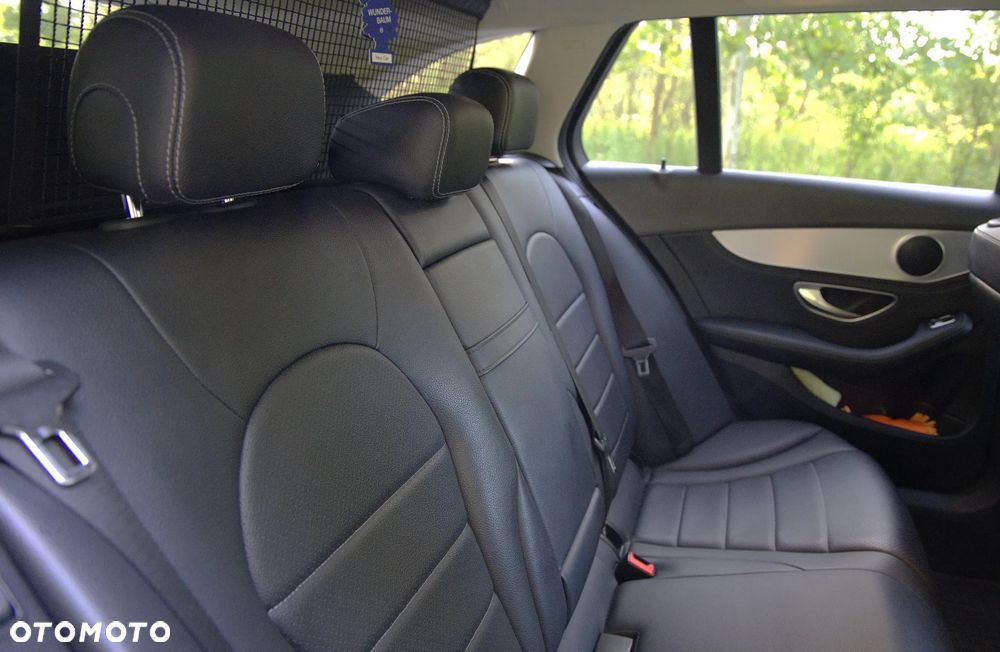 Mercedes-Benz Klasa C 180 (BlueEFFICIENCY) 7G-TRONIC Elegance - 21