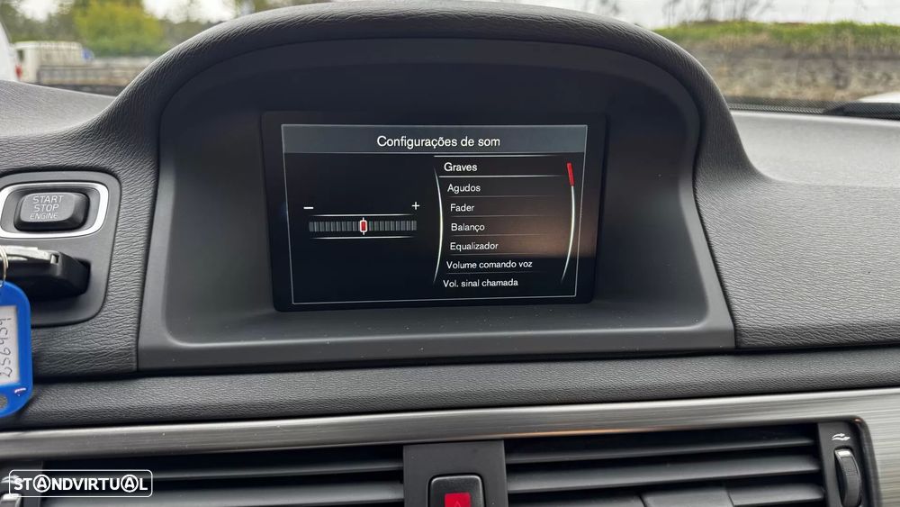 Volvo XC 70 2.0 D4 Momentum - 37