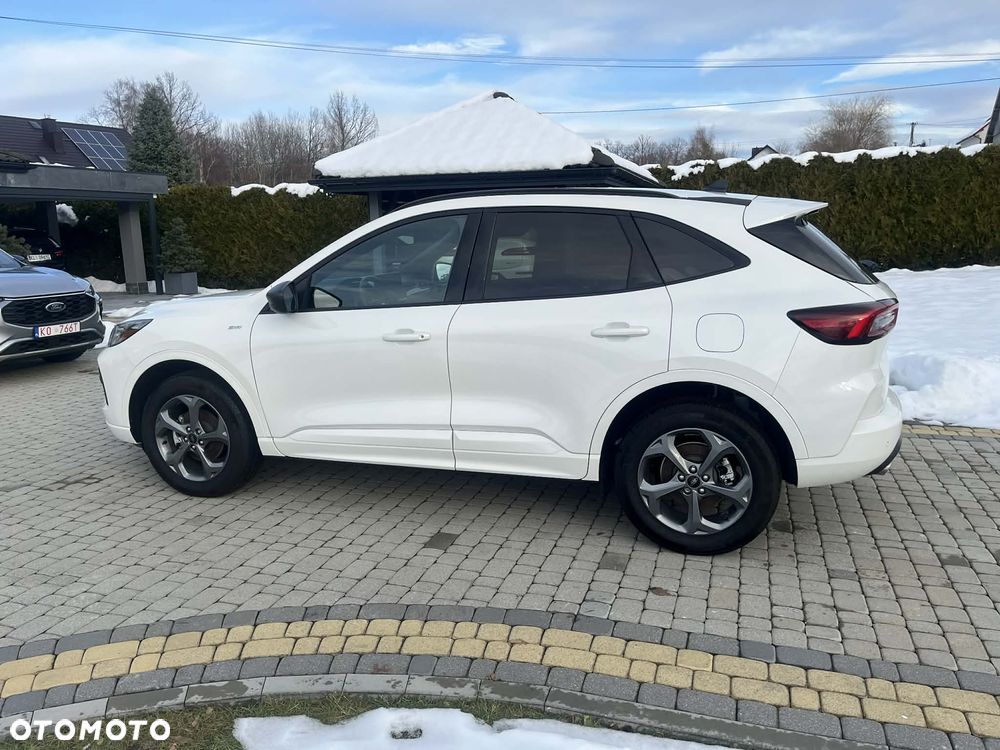 Ford Kuga 1.5 EcoBoost ST-LINE X - 2