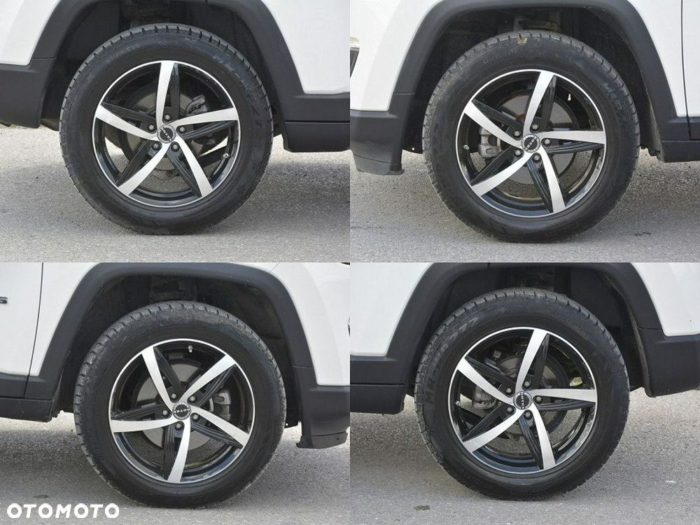 Jeep Compass - 34