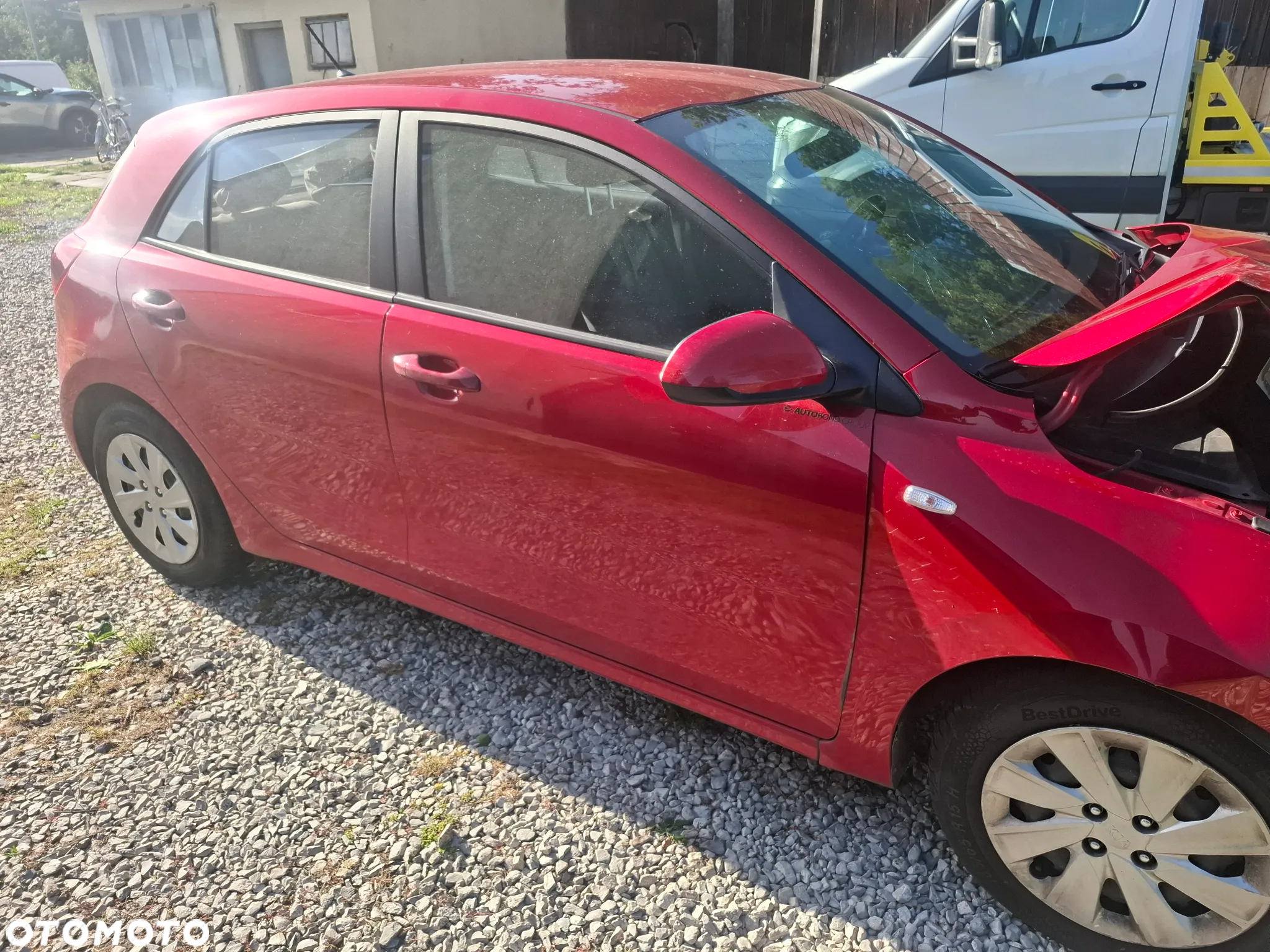 Kia Rio - 7
