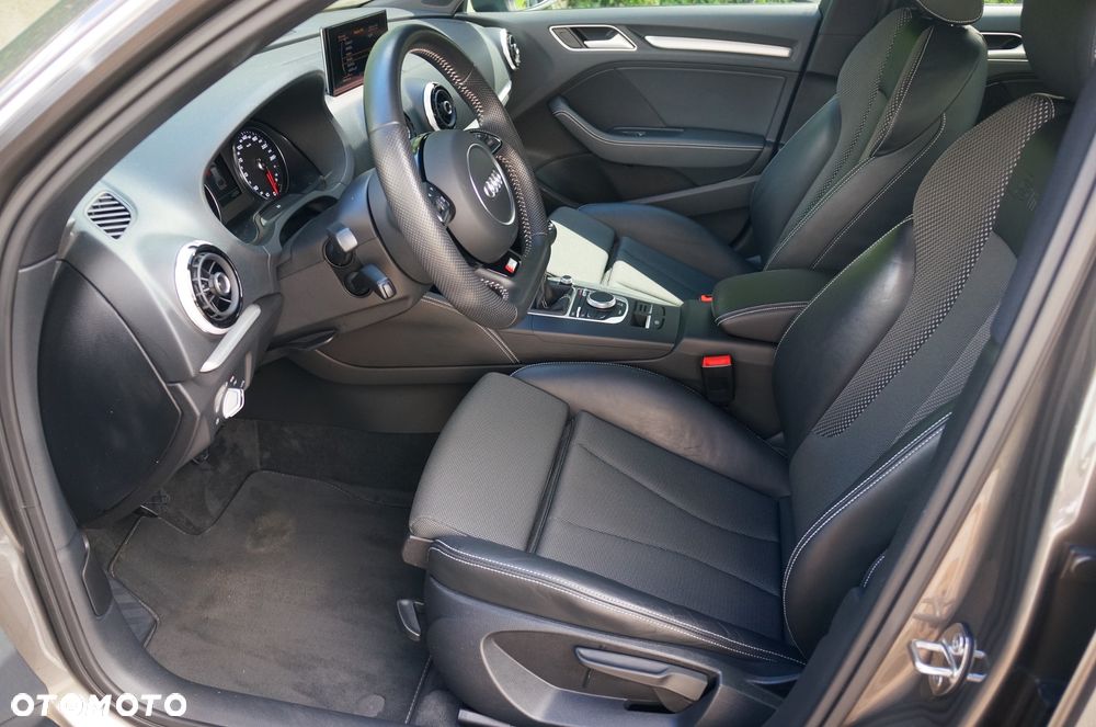 Audi A3 Sportback 2.0 TDI S line Sportpaket - 36
