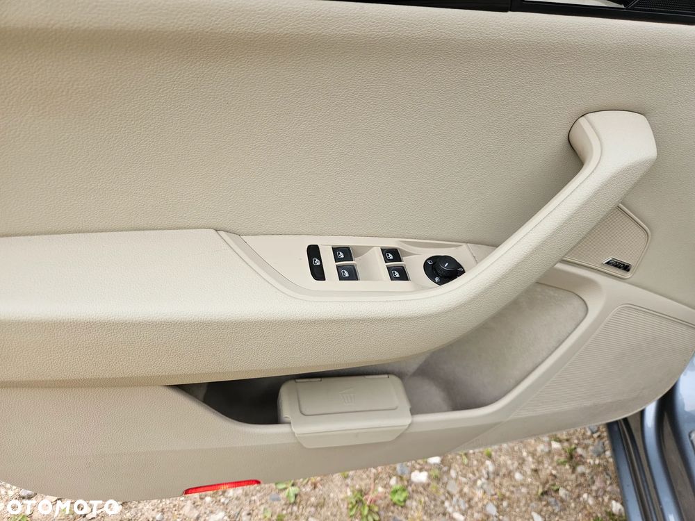 Skoda Superb 2.0 TDI L&K DSG7 - 17
