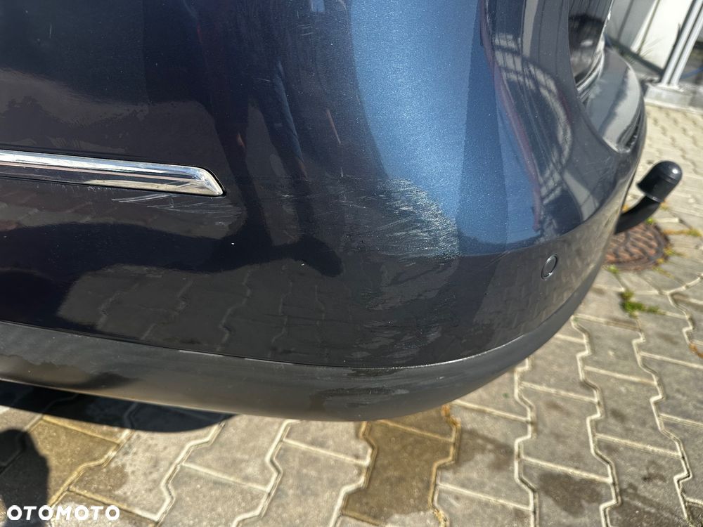 Volkswagen Passat - 13