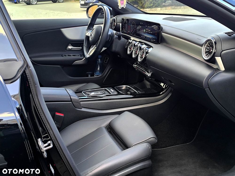 Mercedes-Benz CLA 250 4Matic 8G-DCT Progressive Line Advanced - 16