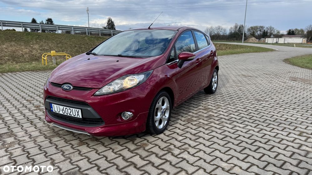 Ford Fiesta 1.4 Autom Champions Edition - 10