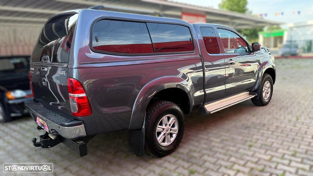 Toyota Hilux 2.5 D-4D 4WD CE - 3