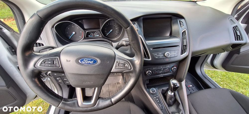 Ford Focus Turnier 1.6 TDCi DPF Start-Stopp-System Trend - 19