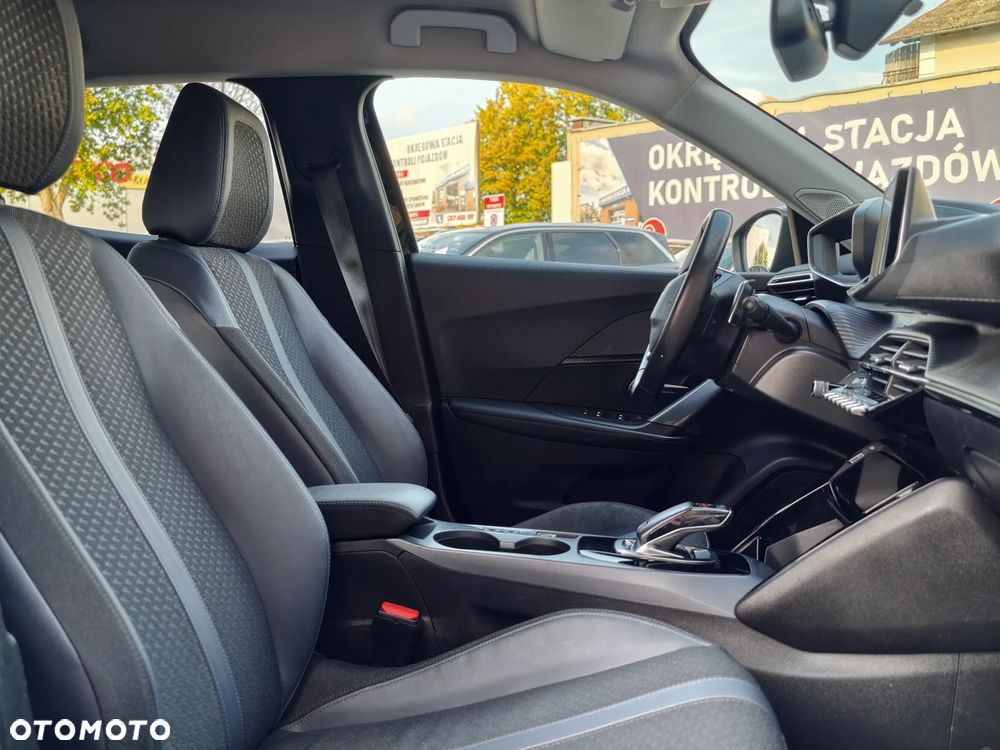 Peugeot 2008 1.5 BlueHDi Allure S&S EAT8 - 9