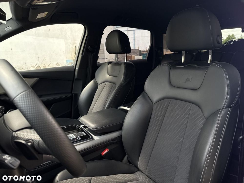 Audi Q7 - 12