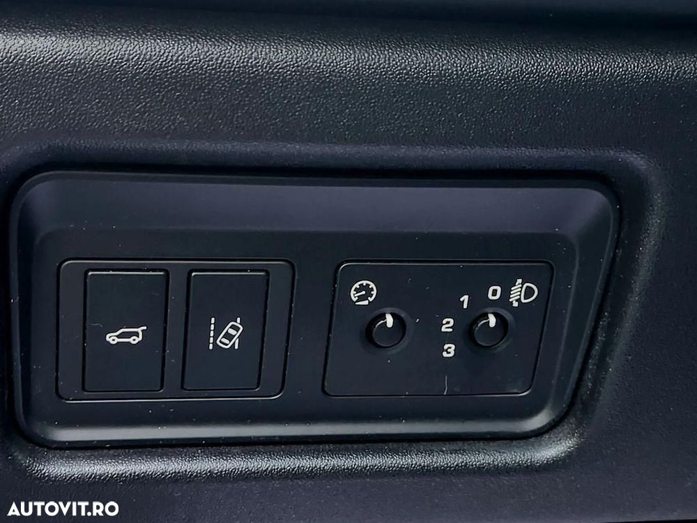 Land Rover Discovery Sport - 21