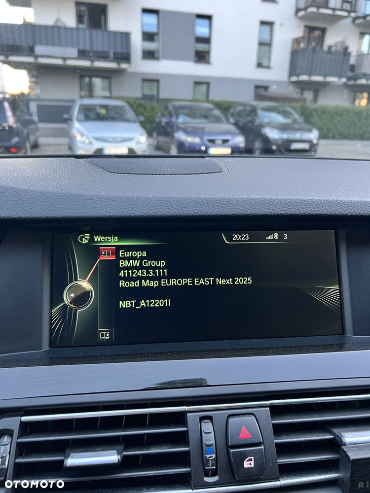 BMW Seria 5 530d xDrive - 16