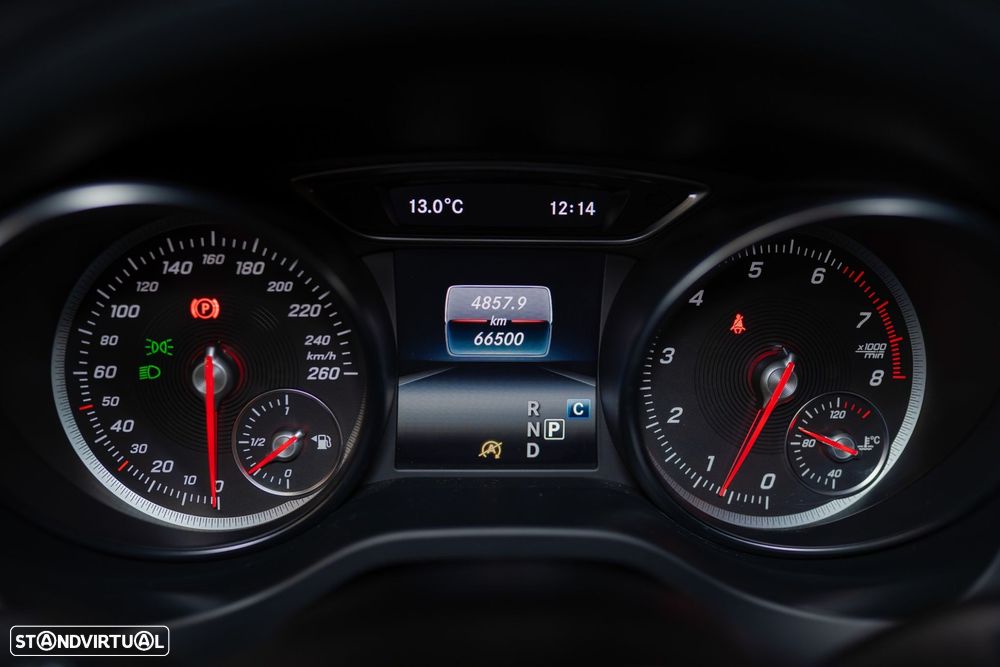 Mercedes-Benz GLA 200 - 36