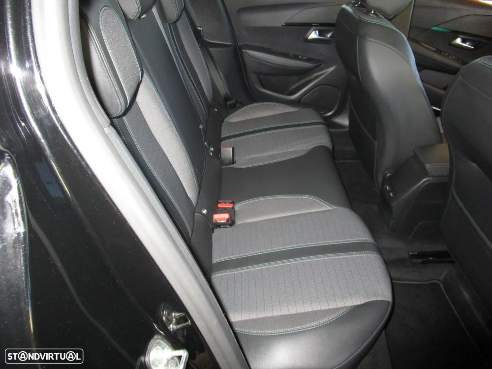 Peugeot e-208 50 kWh Allure Pack - 23