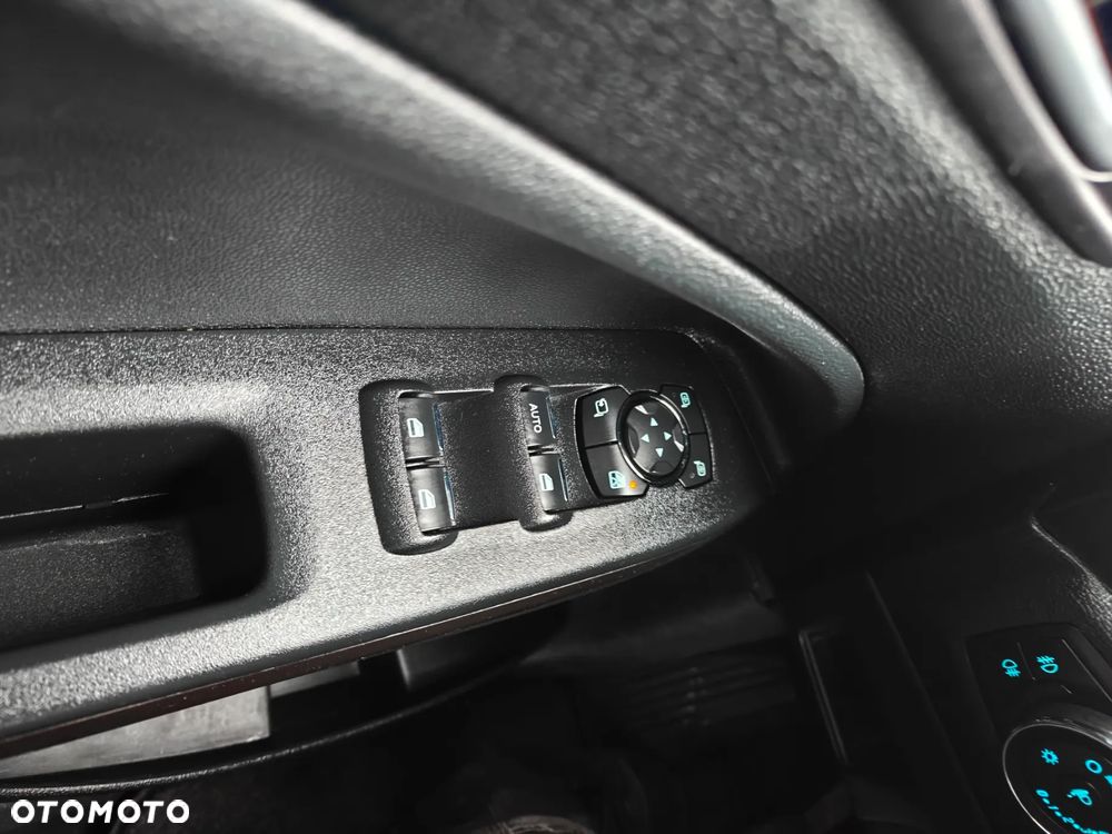 Ford EcoSport 1.0 EcoBoost COOL&CONNECT - 16