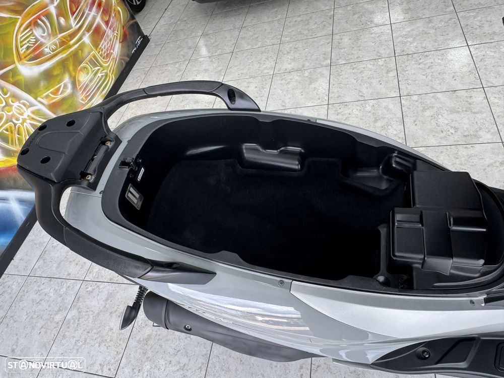 Piaggio MP3 400 HPE - 21