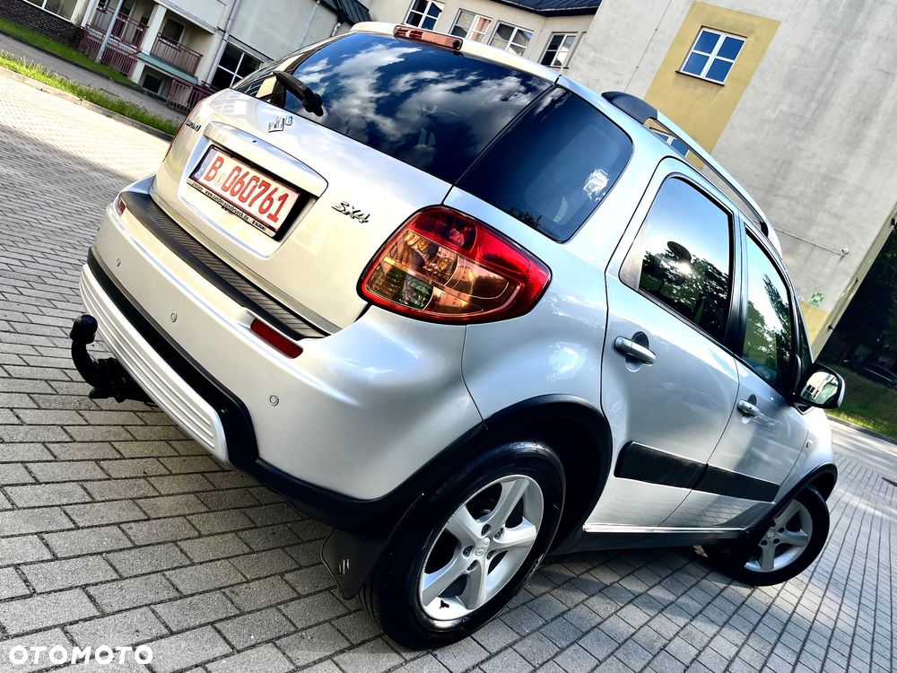 Suzuki SX4 1.6 GS / Premium - 4