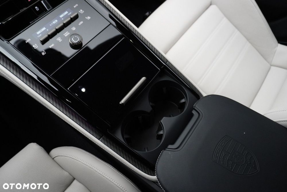 Porsche Panamera - 27