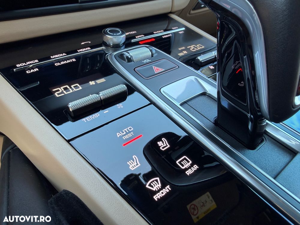 Porsche Cayenne Turbo - 39