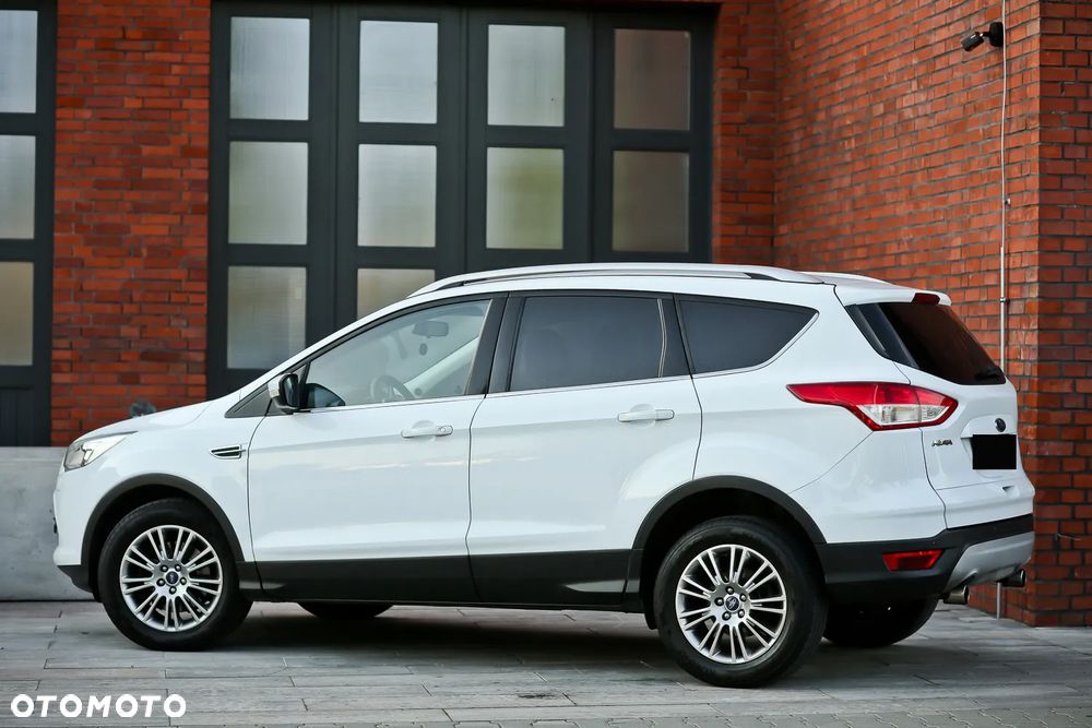 Ford Kuga 2.0 TDCi 2x4 SYNC - 11