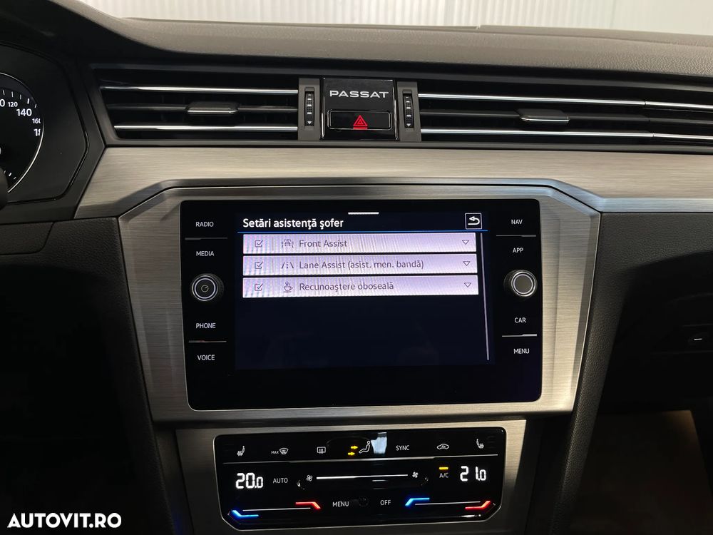 Volkswagen Passat 2.0 TDI Advance - 17