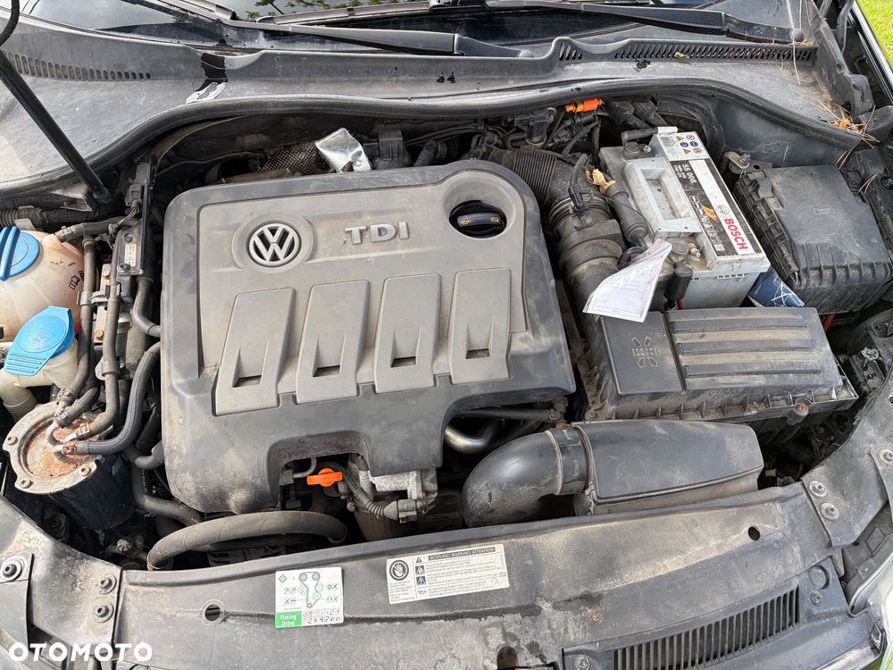 Volkswagen Golf 2.0 TDI Comfortline - 6