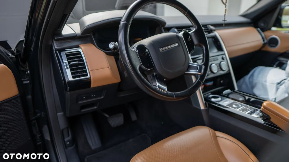 Land Rover Discovery 3.0 SDV6 HSE Luxury - 13