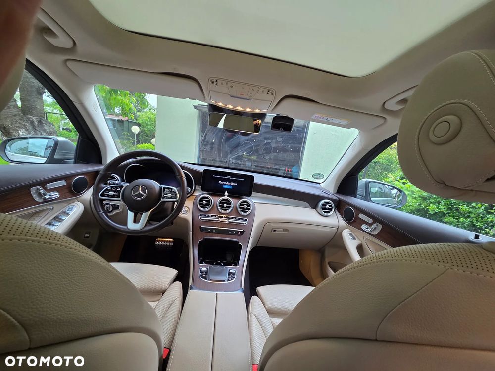 Mercedes-Benz GLC 300 de 4-Matic Business Edition - 3