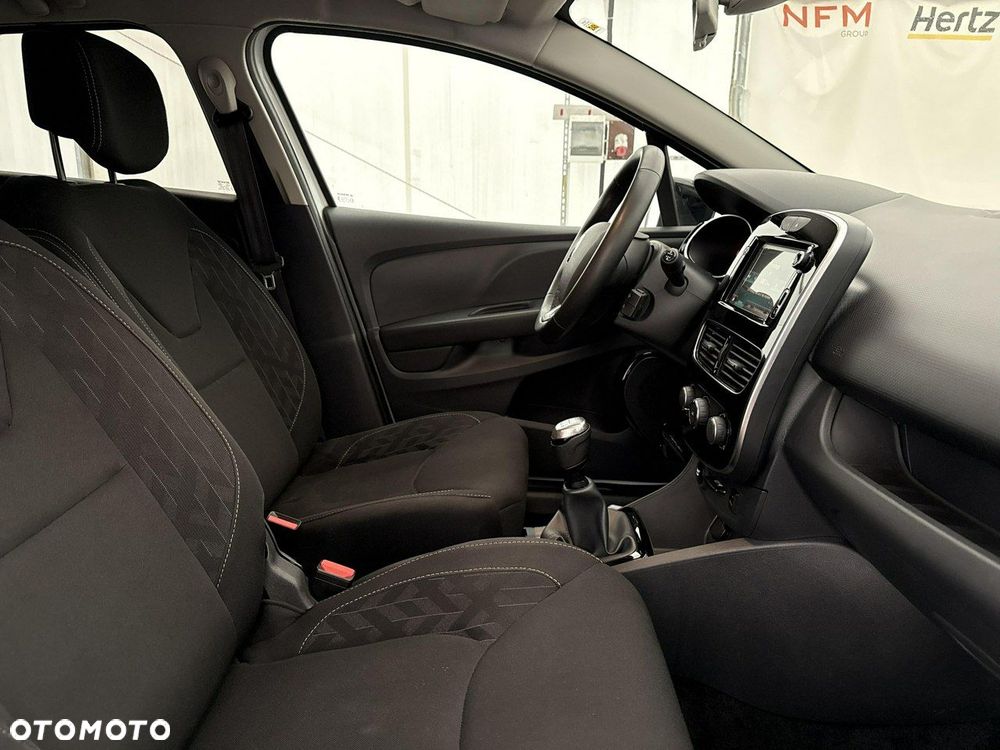 Renault Clio - 27