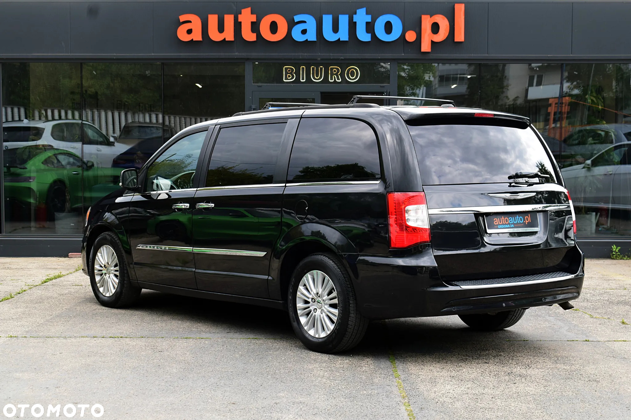 Chrysler Town & Country 3.6 Limited - 24