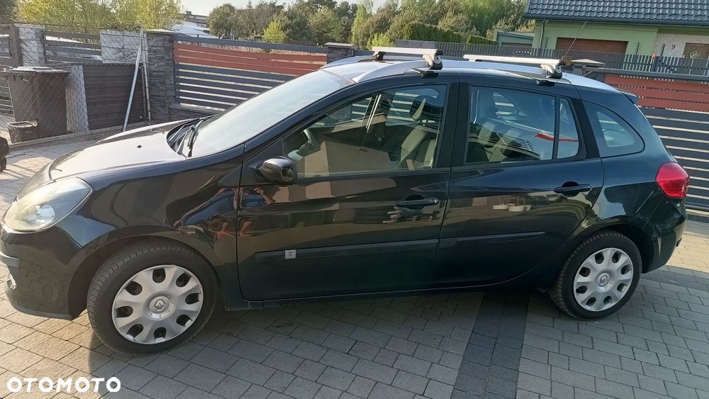 Renault Clio 1.2 16V Campus - 6
