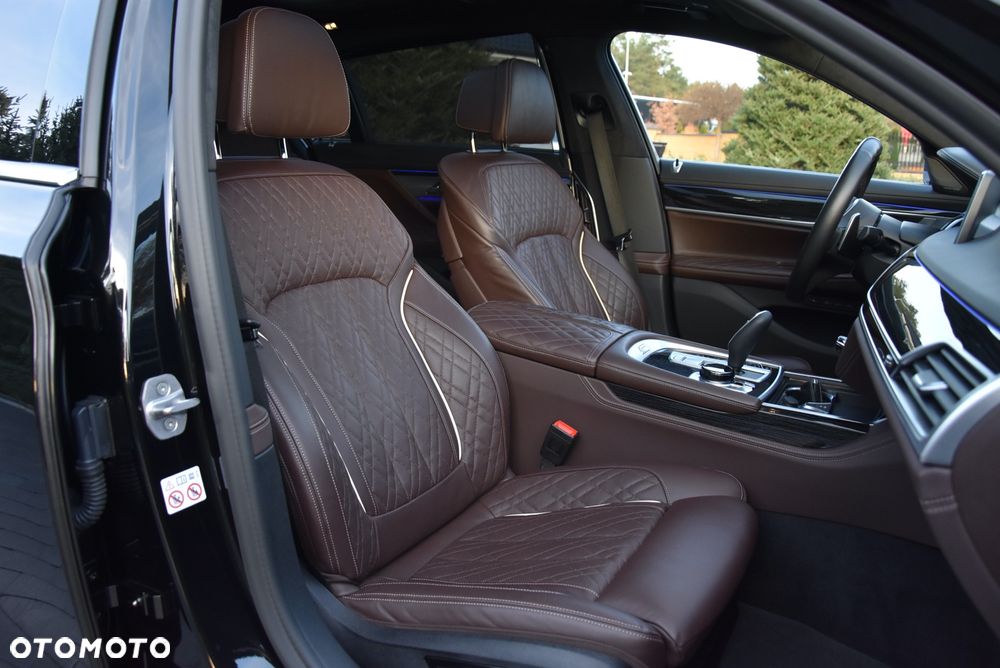 BMW Seria 7 740Ld xDrive sport - 33