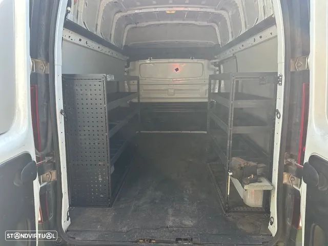 Renault TRAFIC TETO ALTO LONGA 145 CV - 9