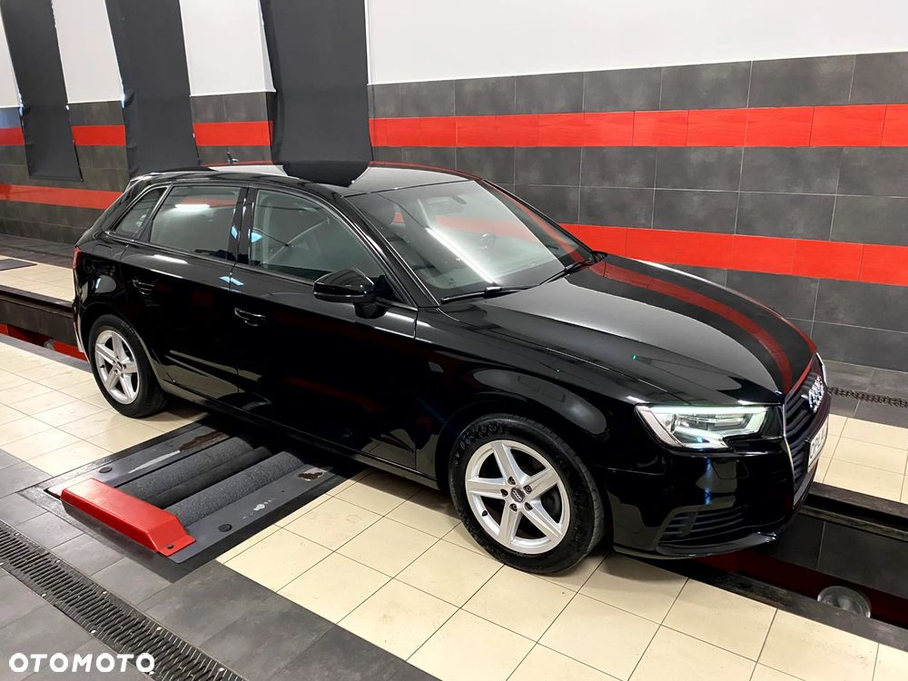 Audi A3 Sportback 1.6 TDI Sport - 11