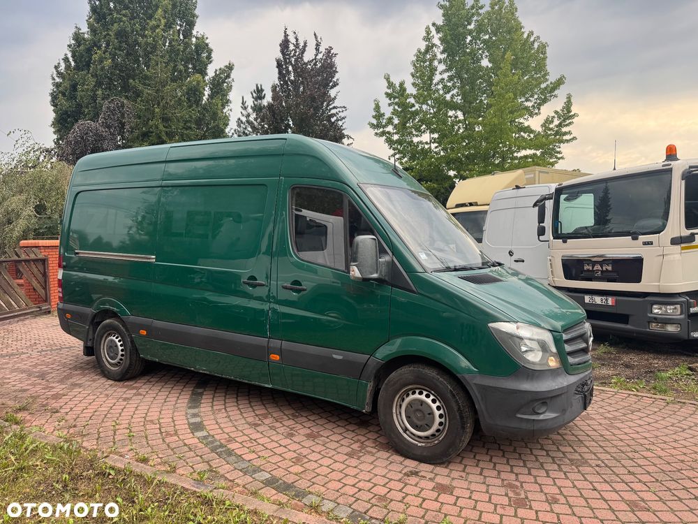 Mercedes-Benz SPRINTER - 4
