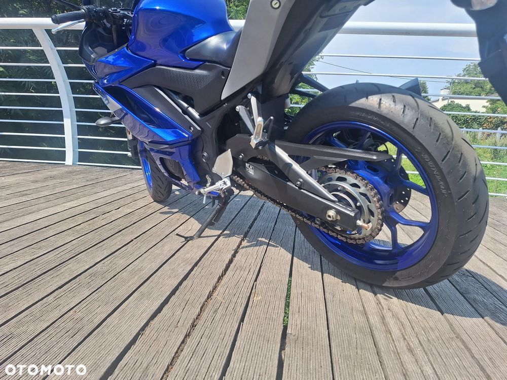 Yamaha R3 - 3