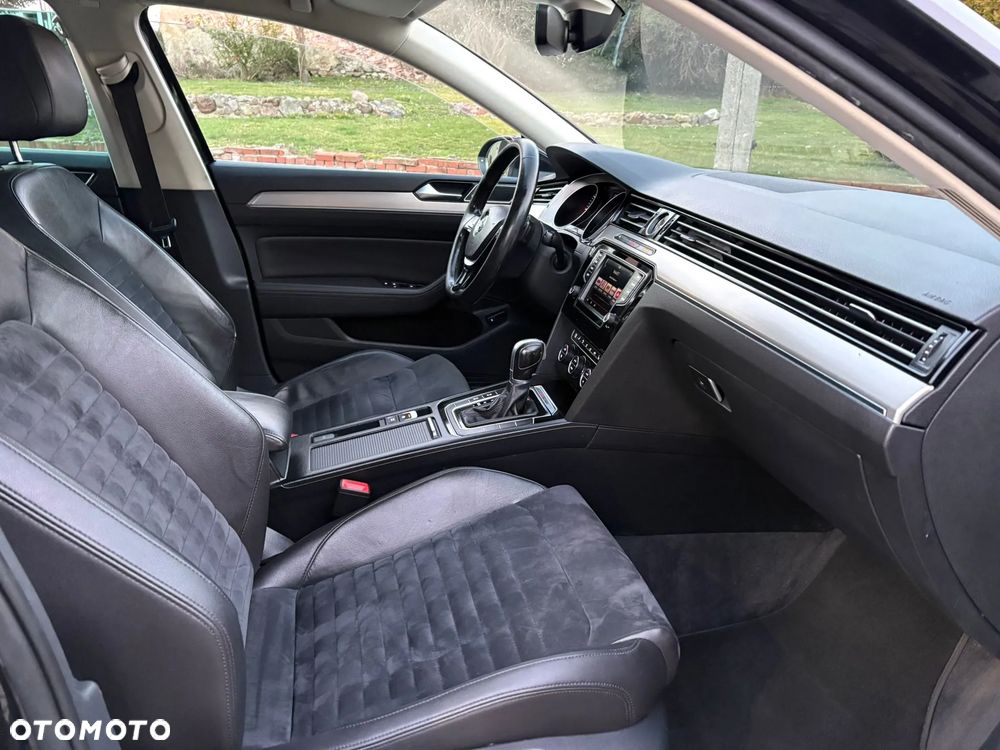 Volkswagen Passat 2.0 TDI SCR (BlueMotion Tech) 4Mot DSG Highline - 10